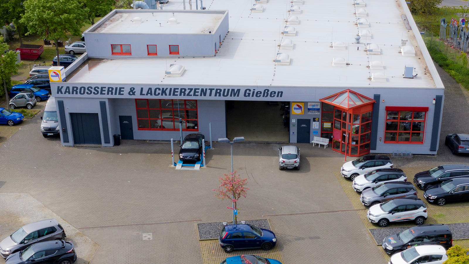 Karosserie- und Lackierzentrum, & Unfallservice in Gießen